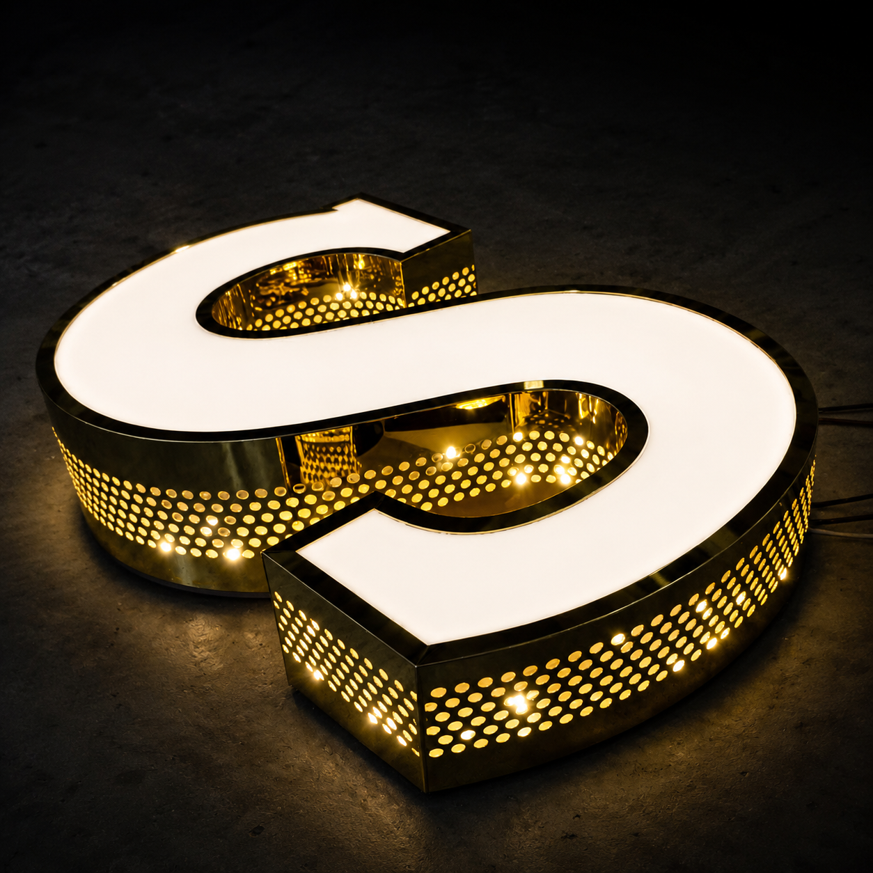 Best materials for outdoor signs Vancouver